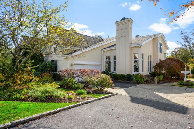 $1,475,000 | 12 Doral Greens Drive East | Rye Brook