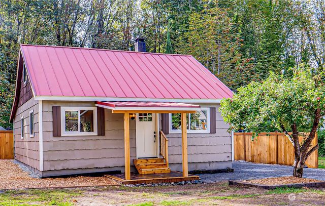 $3,500 | 111 South 2nd Street | Skykomish