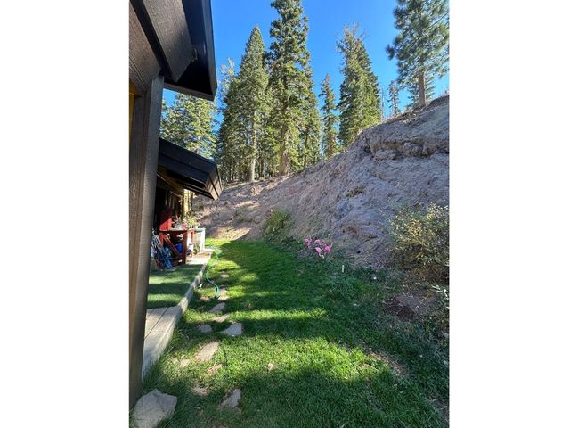 $699,000 | 2201 Scott Peak Place, Unit 49 | Alpine Meadows