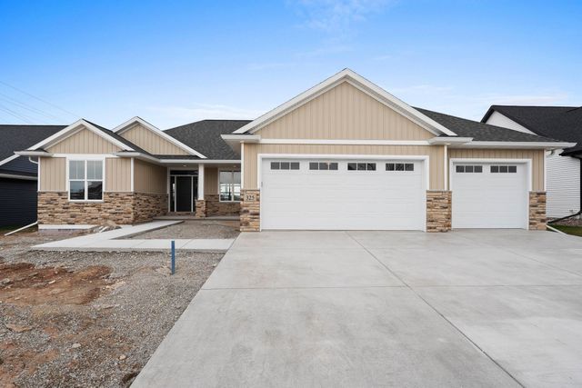 $584,900 | 325 Rivers Edge Drive | Kimberly