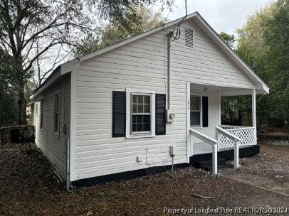 $895 | 1614 Reeves Street | Douglas Byrd