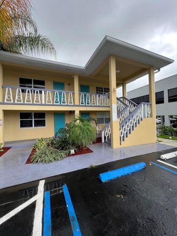 $1,500 | 416 West Boynton Beach Boulevard, Unit 10 | Boynton Beach