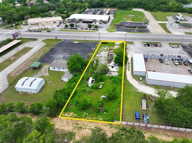 $275,000 | 4401 East US Highway 377 | Granbury