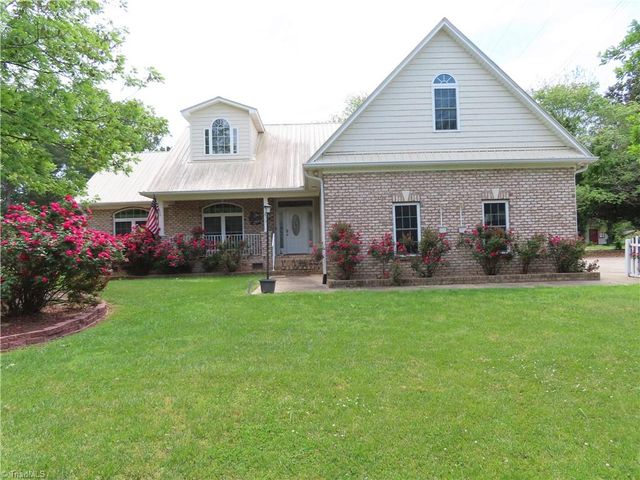 $675,000 | 6541 Us Highway | New Market Township - Randolph County