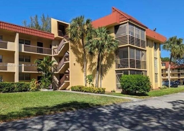 $2,200 | 3253 Foxcroft Road, Unit G102 | Miramar