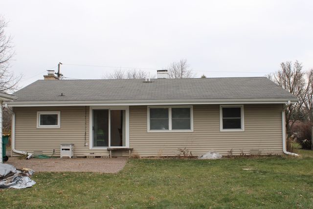 $329,000 | 29W525 Cape Avenue | Wayne Township - DuPage County