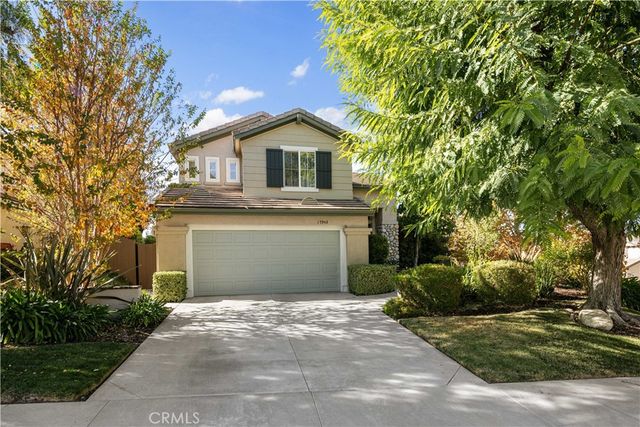 $975,000 | 17942 Maplehurst Place | Santa Clarita