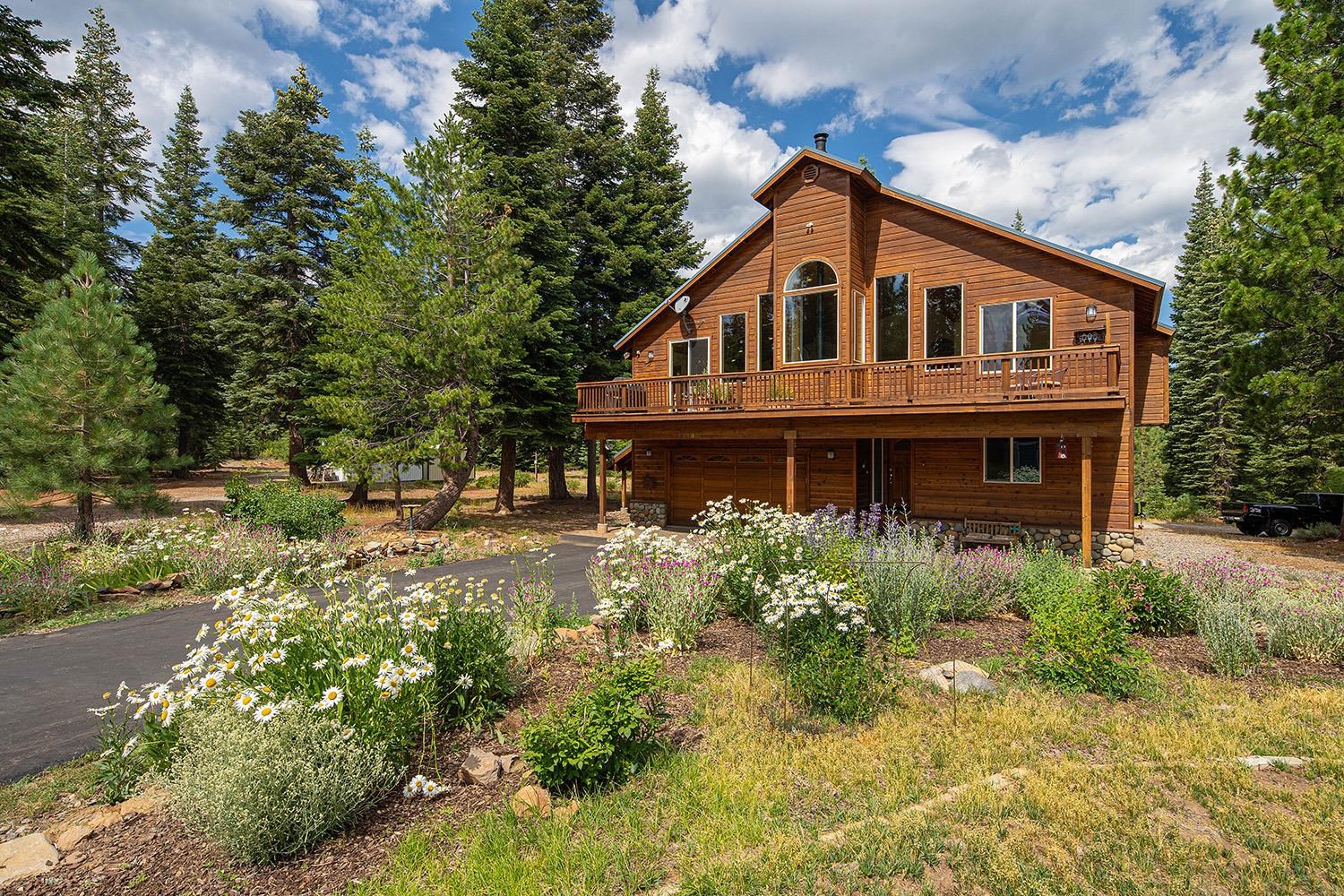 13195 Brookstone Drive Truckee CA 96161 Compass