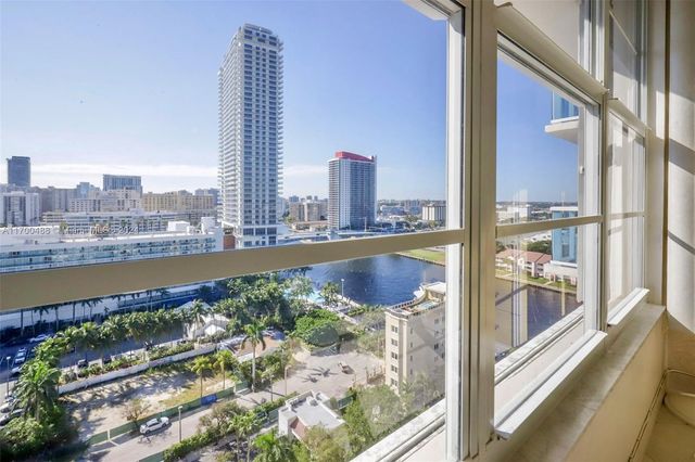 $2,100 | 3800 South Ocean Drive, Unit 1709 | South Central Beach