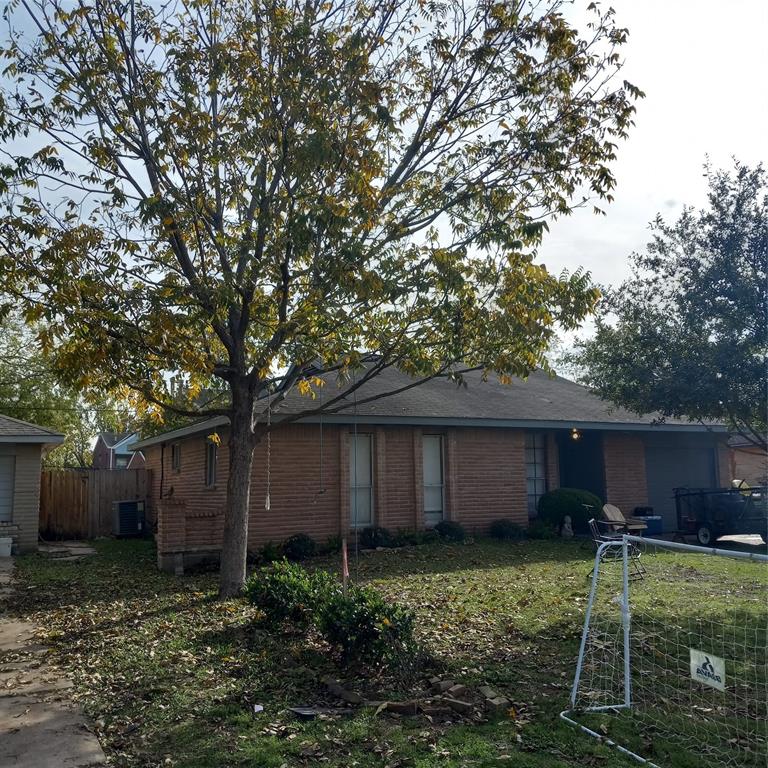 a backyard of a house