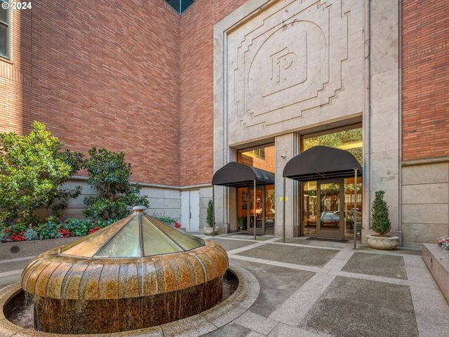 $1,899,000 | 1414 Southwest 3rd Avenue, Unit 3001 | Downtown Portland