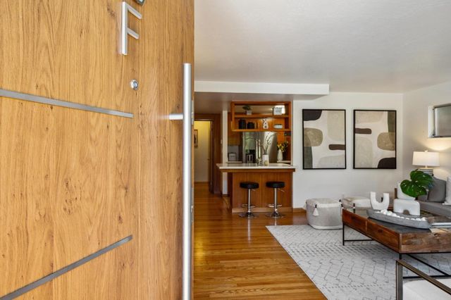 $1,195,000 | 131 Hawthorne Avenue, Unit F | Downtown Palo Alto