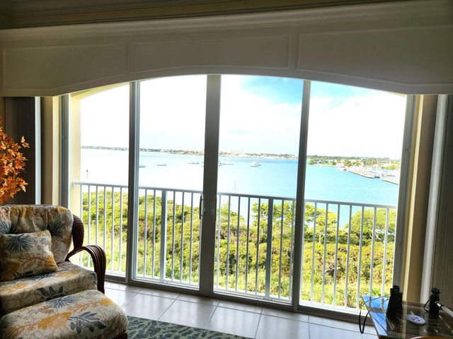 $4,900 | 32 Harbour Isle Drive West, Unit PH 2 | Harbour Isle at Hutchinson Island