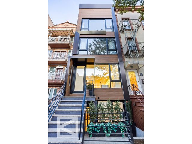 $3,895,000 | 146 Newel Street | Greenpoint