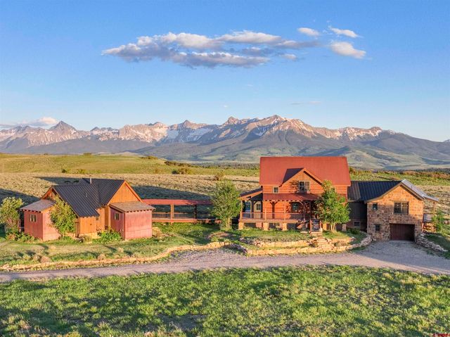 $4,400,000 | 842 Ranch Road | San Juan Ranch