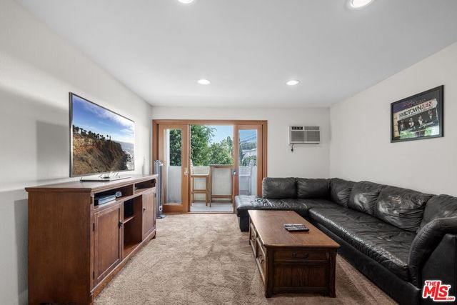 $569,500 | 8577 Rugby Drive, Unit 203 | West Hollywood Vicinity