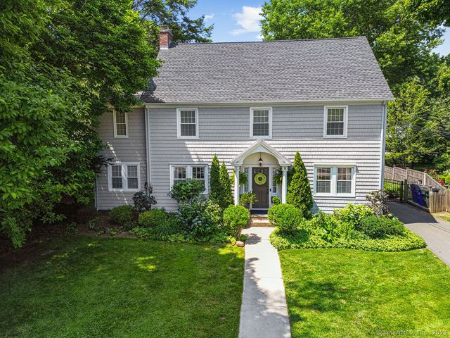 $799,900 | 1142 Farmington Avenue | West Hartford