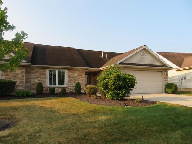 $238,500 | 7132 Clubhouse Drive | Northeast Fort Wayne