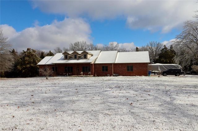 $449,900 | 18921 Pleasant View Lane | Washington Township - Laclede County