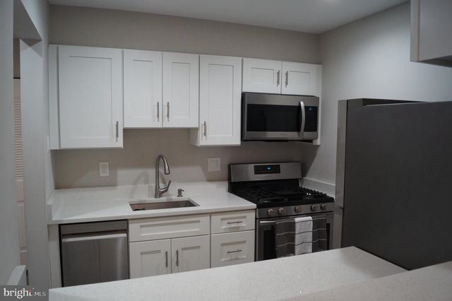 $2,600 | 5837 Cove Landing Road, Unit 203 | Burke Cove Condominiums