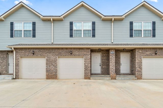 $1,250 | 1720 Manning Drive, Unit 4 | Autumn Creek Village