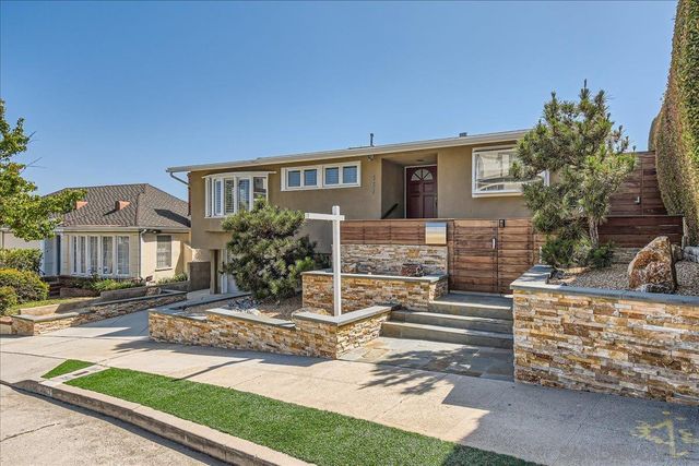 $2,199,000 | 367 Dalkeith Avenue | Westwood