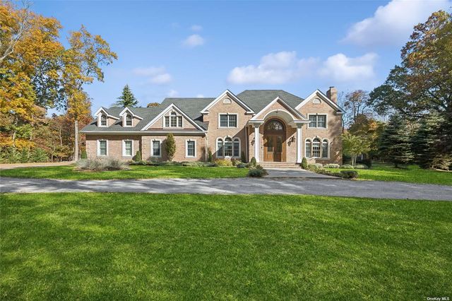 $2,899,000 | 2 Fox Point Drive | Nissequogue Village