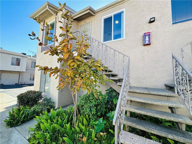 $440,000 | 5500 Dobbs Street, Unit 8 | El Sereno