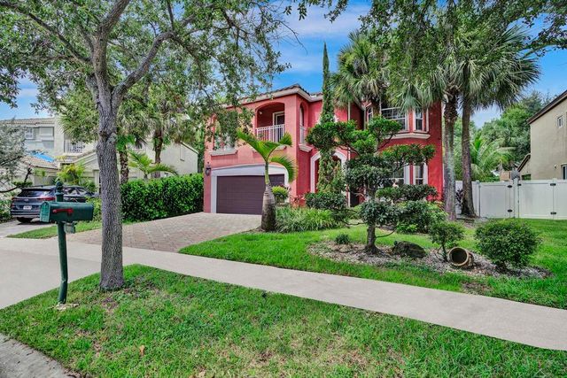 $899,900 | 16371 Southwest 49th Court | Miramar