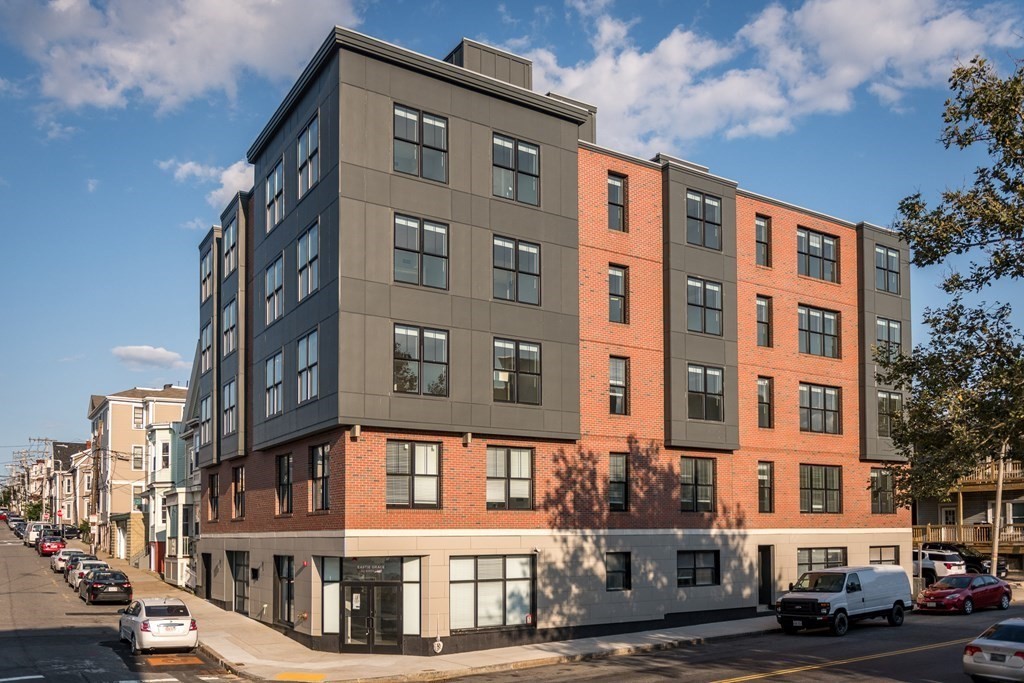 425 Border Street, Unit 303, Boston, Ma 02128 