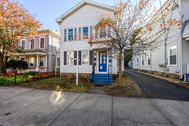 $449,000 | 88 Lyon Street | Wooster Square