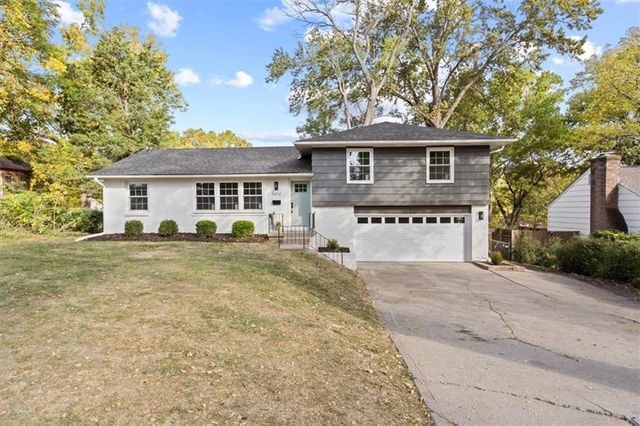 $549,000 | 5612 West 79th Street | Prairie Fields