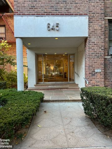 $3,000 | 645 West 239th Street, Unit 6A | Riverdale