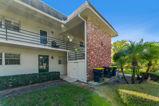 $205,000 | 1900 South Kanner Highway, Unit 4106 | Poppleton West