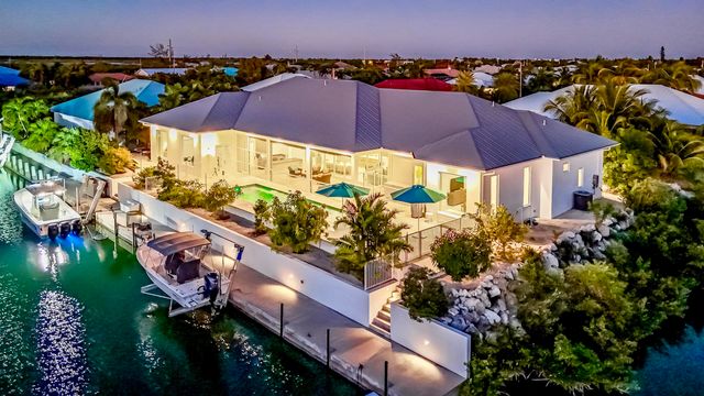 $4,799,000 | 20816 4th Avenue West | Cudjoe Gardens