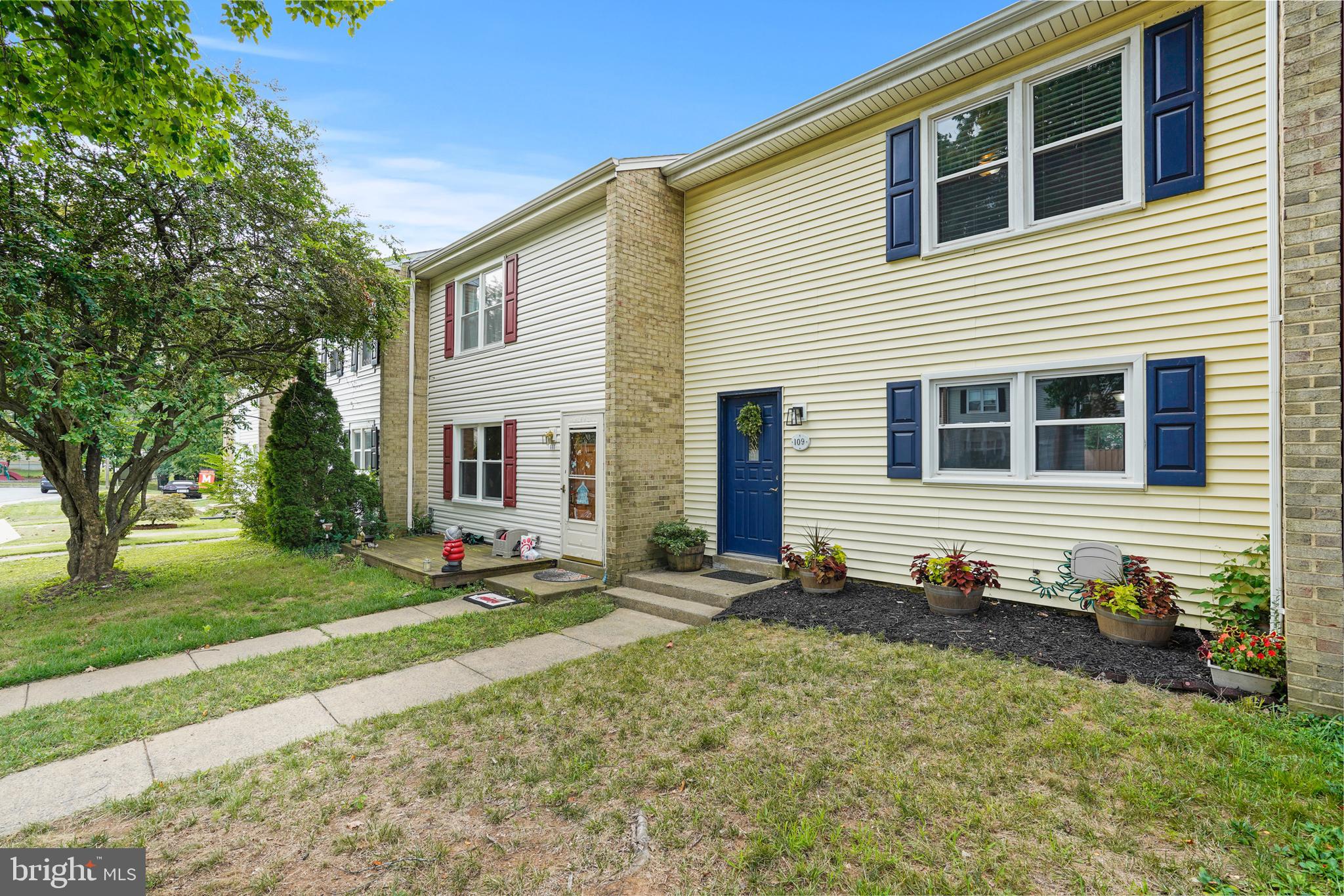 Classic Colonial Townhouse