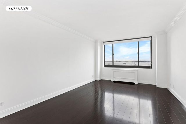 $885,000 | 377 Rector Place, Unit 16A | Battery Park City