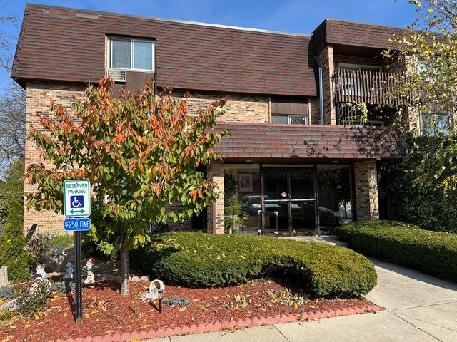 $124,000 | 910 East Old Willow Road, Unit 307 | Prospect Heights