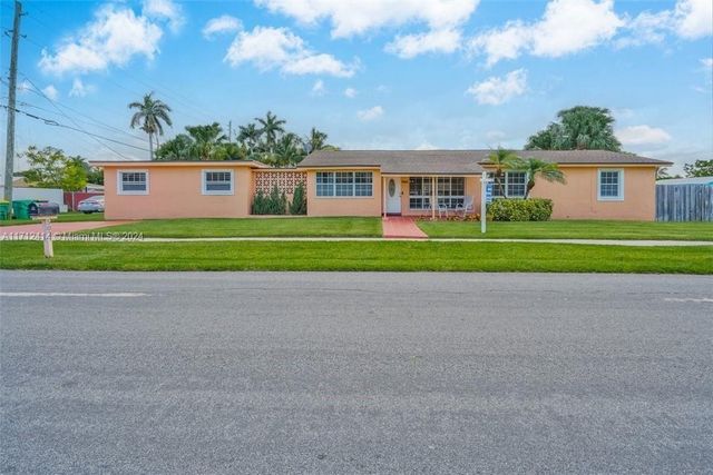 $3,500 | 502 Southeast 3rd Avenue | Dania Beach