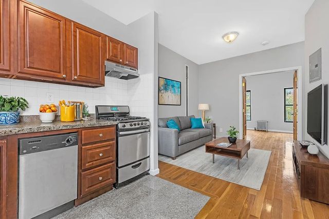 $3,750 | 566 Baltic Street, Unit 2R | Boerum Hill