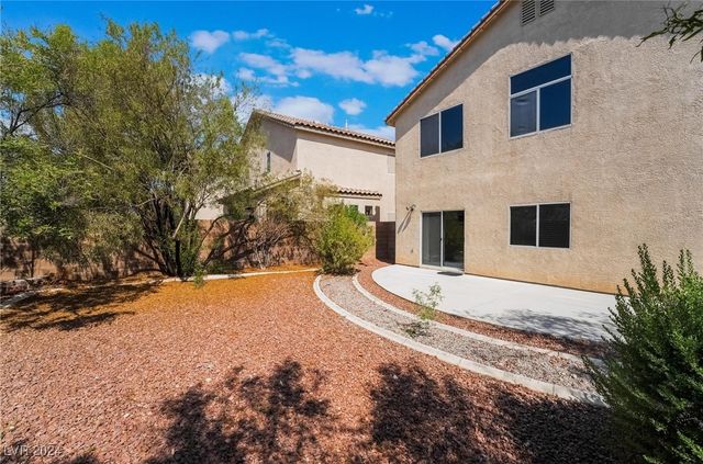 $2,350 | 5543 Cortu Avenue | Southern Highlands