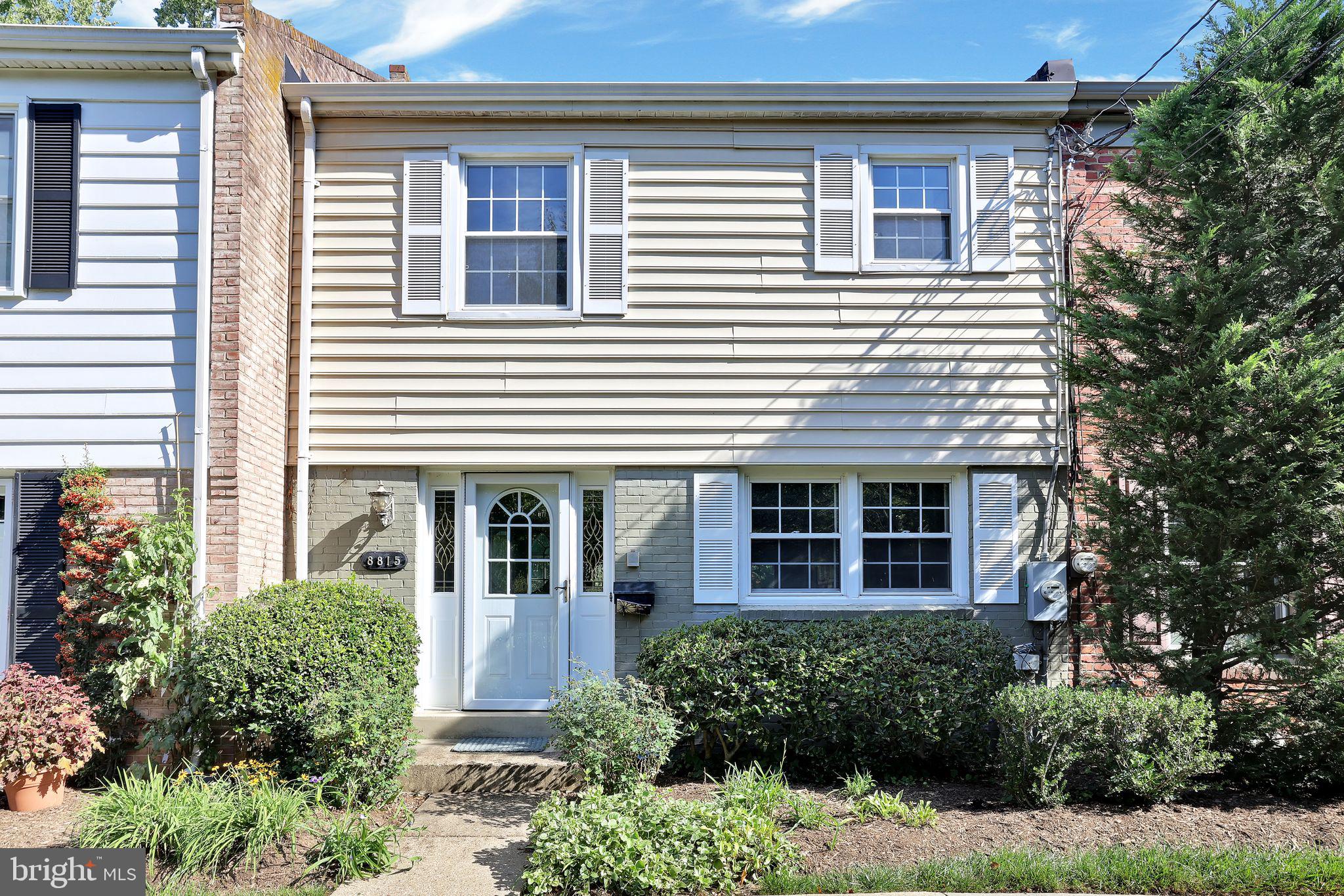 a view of a house and outdoor space