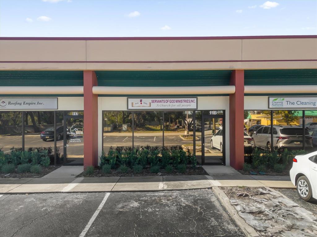 a view of a garage