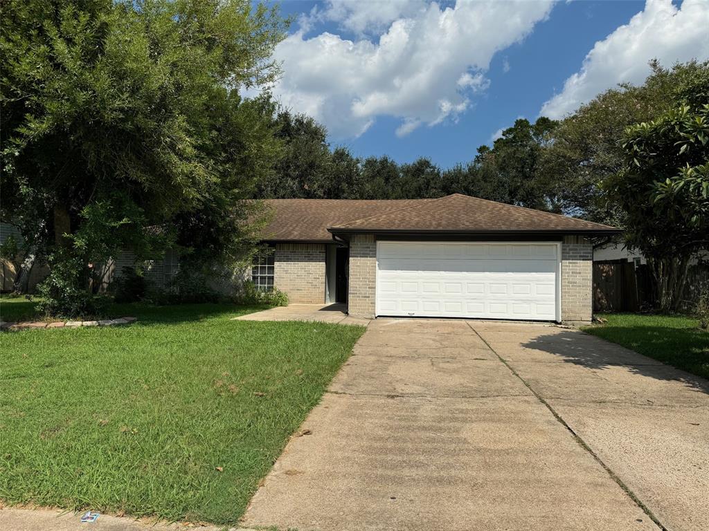 front view of house with a yard