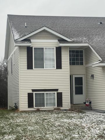 $2,300 | 408 Meadow Lane | Somerset Meadows