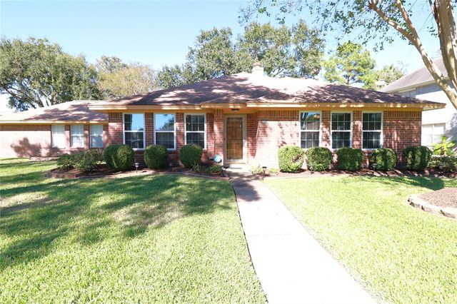 $309,000 | 19738 River Rock Drive | Estates of Highland Creek