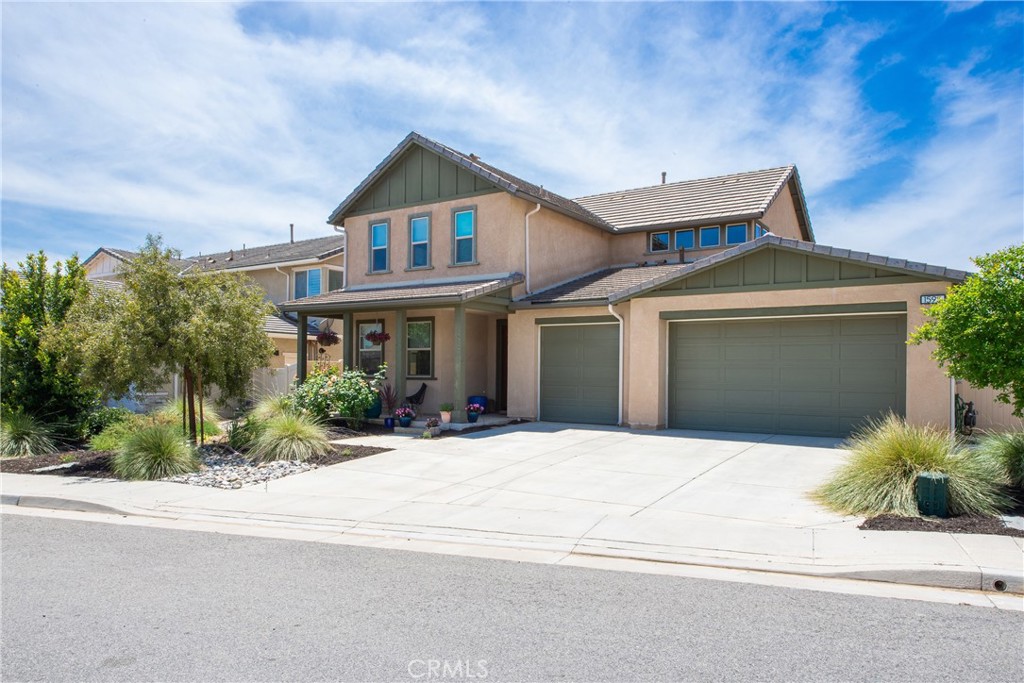 Welcome home to 1595 Milky Way, Beaumont, CA 92223