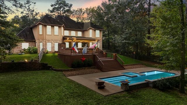 $1,050,000 | 9643 Longmire Creek Way | Conroe