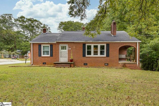 $210,000 | 1534 West Parker Road | Berea