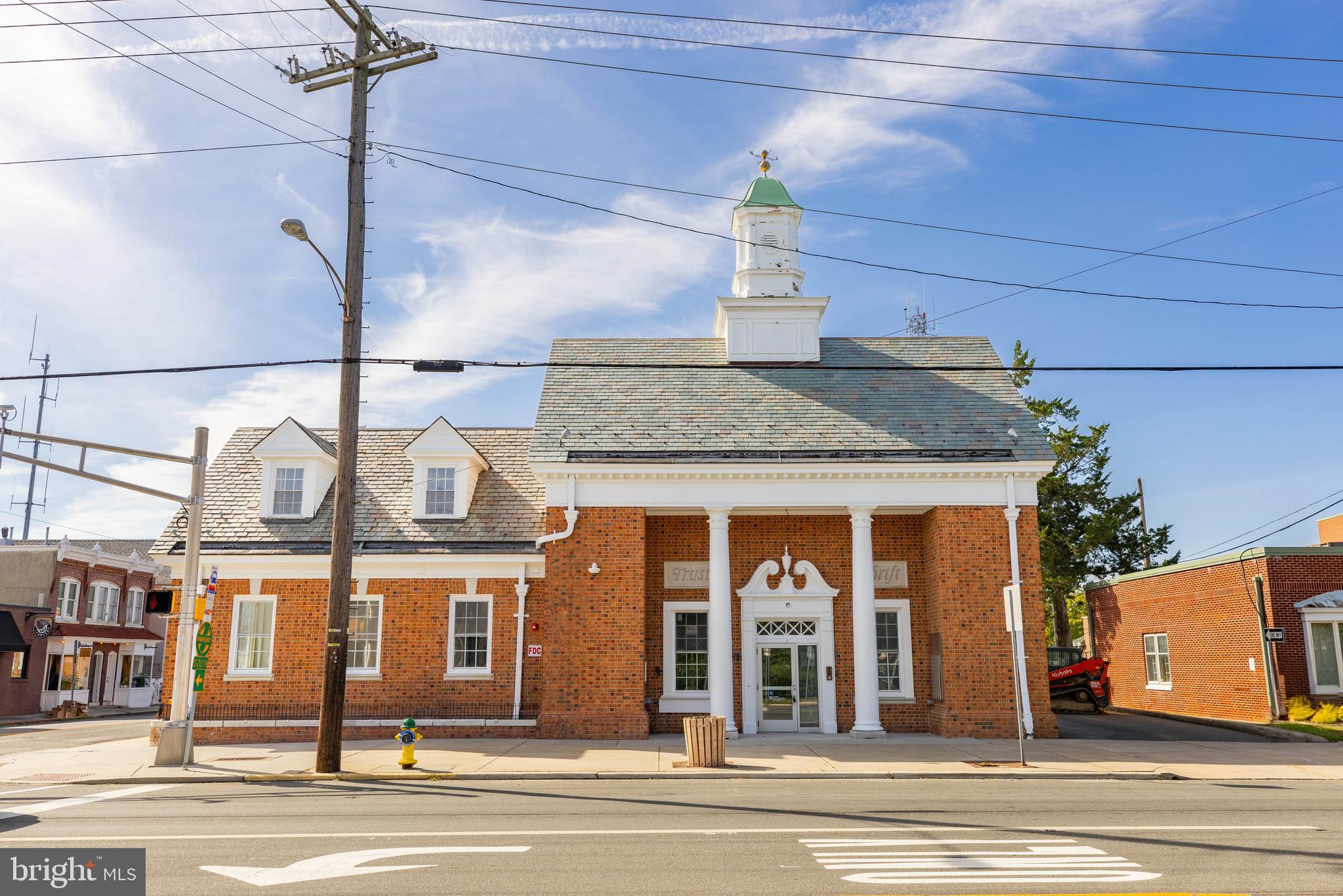 a view of a building entrance